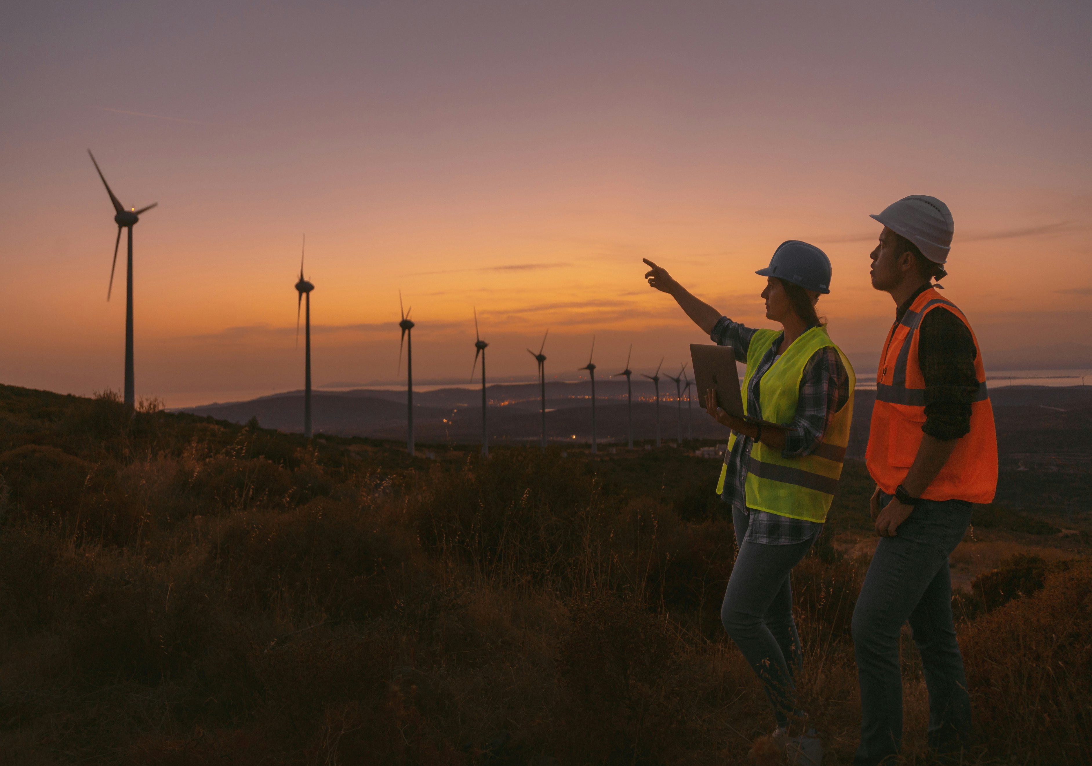 L’énergie éolienne et solaire – le bon, le défi et l’espoir